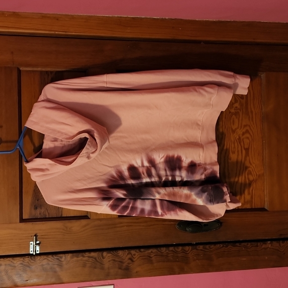 Woman's Time and Tru Pink Tie Dye Hoodie. Size XL - Picture 2 of 3